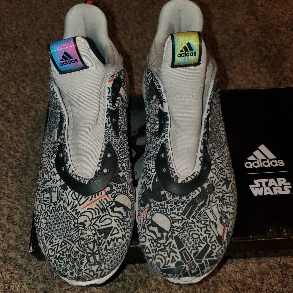 Boy's running sneakers